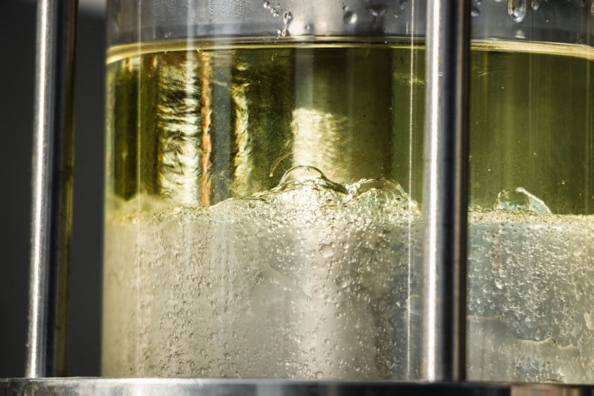 Essencier rempli huile et hydrolat