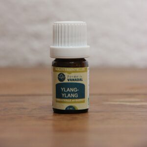 Huile essentielle bio d'Ylang ylang